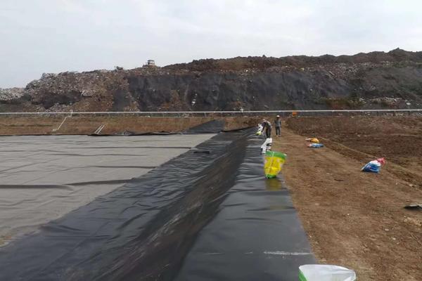 怎么使用土工膜焊接機(jī)  第1張