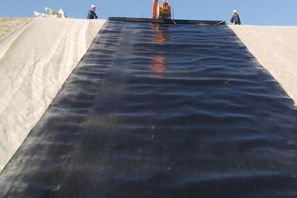 LDPE土工膜的生產(chǎn)流程  第3張