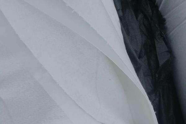 復(fù)合土工膜的優(yōu)點(diǎn)有哪些  第2張